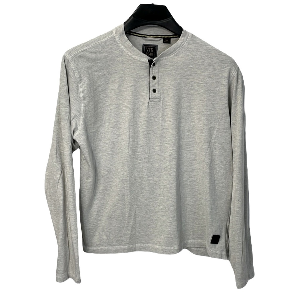 VTG 1946 Men's Size XL Henley Long-Sleeve shirt.‎ Light Heather grey. EUC